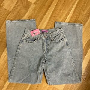 Edikted low rise jeans with bow pocket details. Size XS